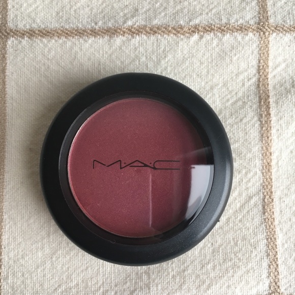 mac breezy blush
